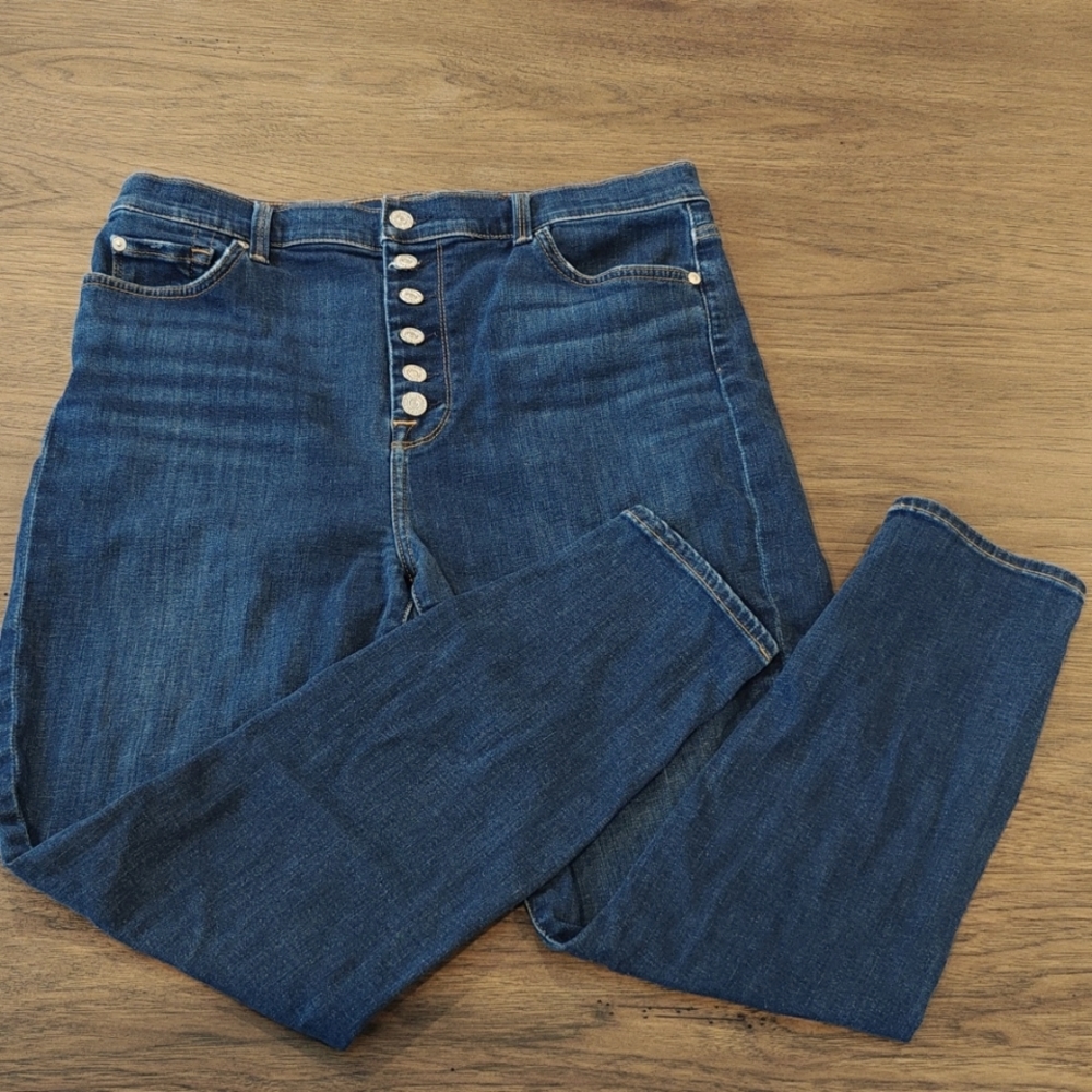 7 For All Mankind Button Down Skinny Jeans Size 32